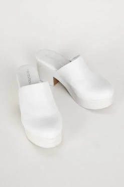 Intentionally Blank 12DOZEN CLOG White NEW ARRIVALS 10 Intentionally Blank 12DOZEN CLOG White NEW ARRIVALS