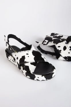 Intentionally Blank SHOES SUM FLATFORM SANDAL Black Moo