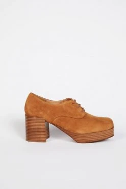 Intentionally Blank ALBANY PLATFORM OXFORD Tan Suede