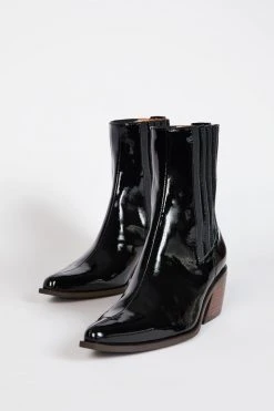 Intentionally Blank HILLARY HEELED BOOT Black SHOES