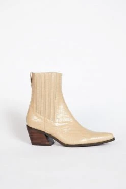 Intentionally Blank HILLARY HEELED BOOT Ojai 13 Intentionally Blank HILLARY HEELED BOOT Ojai