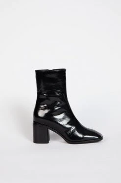 Intentionally Blank SHOES CONTOUR HEELED BOOT Black Crinkle