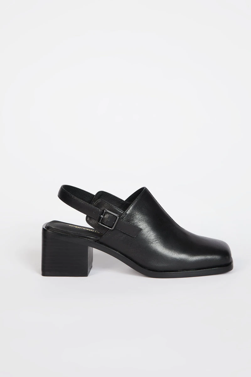 Intentionally Blank SHOES MARTY 2 MULE Black 8 Intentionally Blank SHOES MARTY 2 MULE Black
