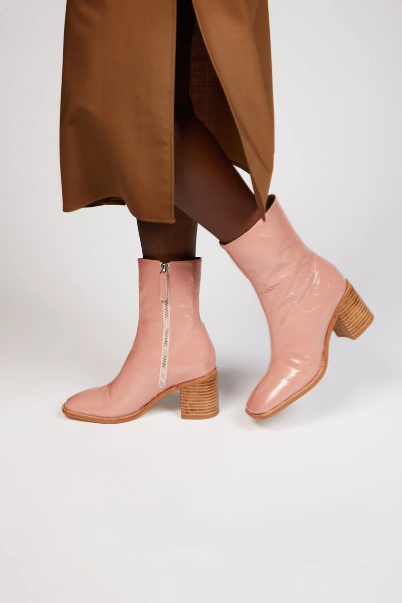 Intentionally Blank SHOES CONTOUR HEELED BOOT Rose 4 Intentionally Blank SHOES CONTOUR HEELED BOOT Rose