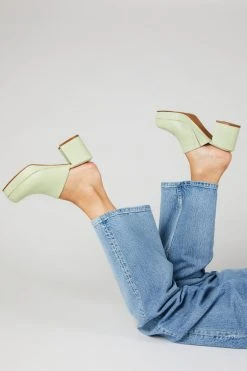 Intentionally Blank FACTS CLOG Green Tea 9 Intentionally Blank FACTS CLOG Green Tea