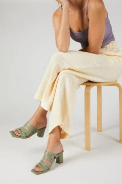 Intentionally Blank KAMRY HEEL Sage NEW SHOES