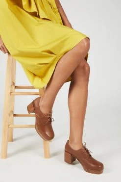 Intentionally Blank ALBANY PLATFORM OXFORD Tan