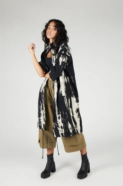 Intentionally Blank OLI Coat Black