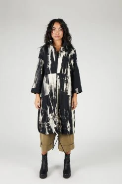 Intentionally Blank OLI Coat Black