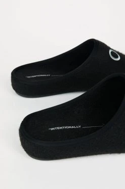 Intentionally Blank MEN'S ANTI-SOCIAL SLIPPER BLACK ACCESSORIES