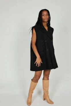 Intentionally Blank NEW ARRIVALS PARA VEST Black