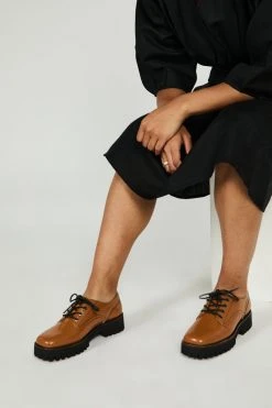 Intentionally Blank LOAFERS QUEEN STREET OXFORD Caramel