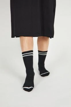 Le Bon BOYFRIEND EXTENDED SOCKS NOIR