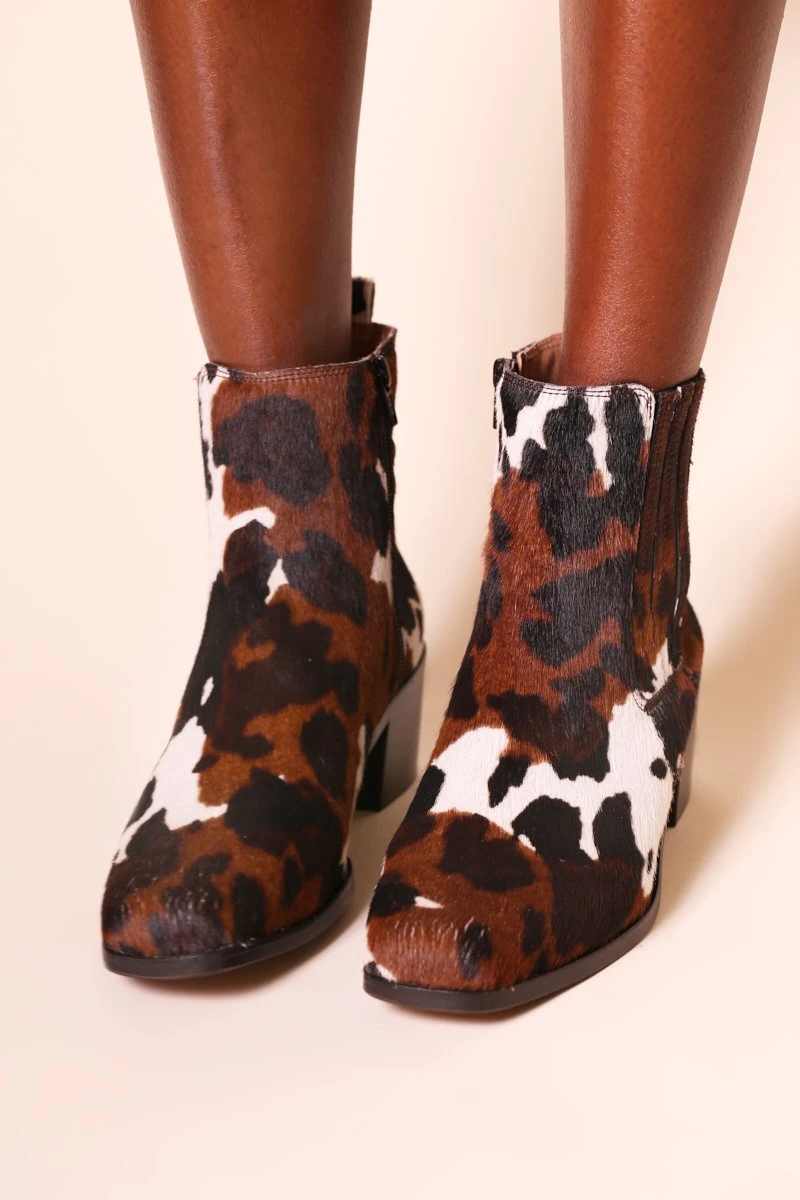 Intentionally Blank BANKS CHELSEA BOOT Black Brown Moo SHOES 4 Intentionally Blank BANKS CHELSEA BOOT Black Brown Moo SHOES