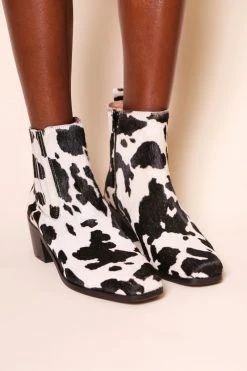 Intentionally Blank SHOES BANKS CHELSEA BOOT Moo