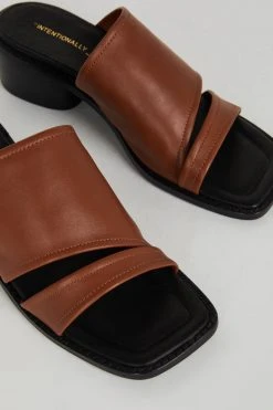 Intentionally Blank NEW SHOES BARBARA SANDAL Tan