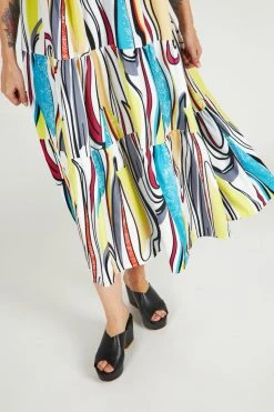 Intentionally Blank DAME HEELED PLATFORM Black