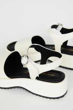 Intentionally Blank NEW SHOES DISHES FLATFORM SANDAL Cream