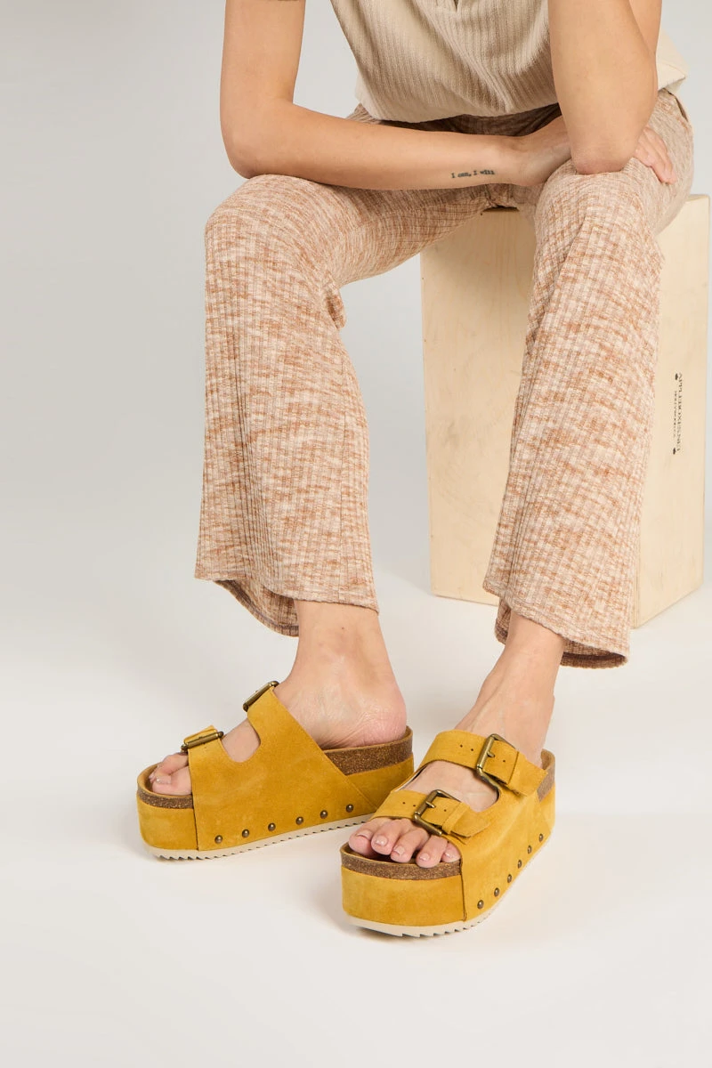 Intentionally Blank NEW ARRIVALS COOPER-2 PLATFORM SANDAL Marigold 4 Intentionally Blank NEW ARRIVALS COOPER-2 PLATFORM SANDAL Marigold