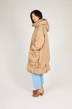 Intentionally Blank GARMENTS EASTLAKE Oversized Puffer Beige