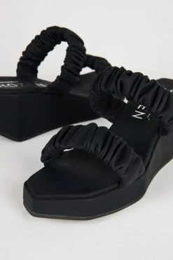Intentionally Blank PHORNA PLATFORM Black Vegan