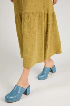 Intentionally Blank FACTS CLOG Blue