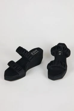 Intentionally Blank PHORNA PLATFORM Black Vegan