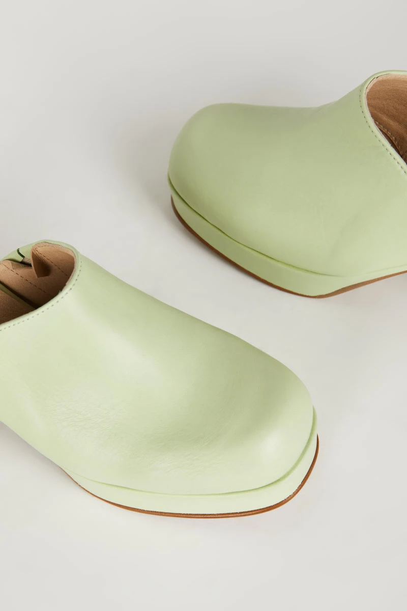 Intentionally Blank FACTS CLOG Green Tea 6 Intentionally Blank FACTS CLOG Green Tea