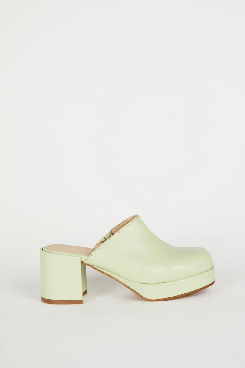 Intentionally Blank FACTS CLOG Green Tea 8 Intentionally Blank FACTS CLOG Green Tea