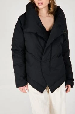 Intentionally Blank FOLDEN PUFFER JACKET BLACK