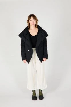 Intentionally Blank FOLDEN PUFFER JACKET BLACK