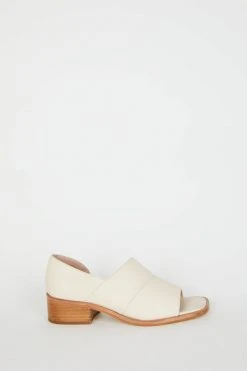 Intentionally Blank GIRAFFE SANDAL Cream