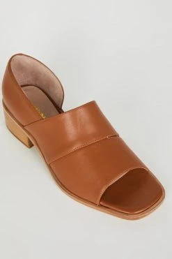 Intentionally Blank GIRAFFE SANDAL Tan
