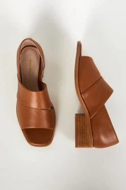 Intentionally Blank GIRAFFE SANDAL Tan