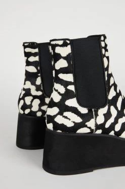 Intentionally Blank HAMMER PLATFORM BOOT Black White