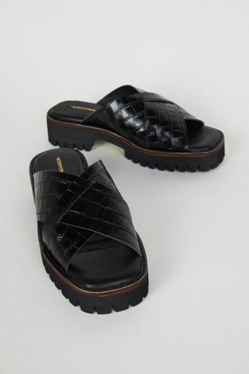 Intentionally Blank HIJINX SANDAL Black