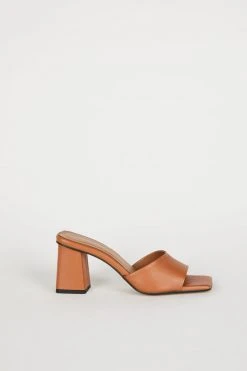 Intentionally Blank HOUSE HEEL Whiskey