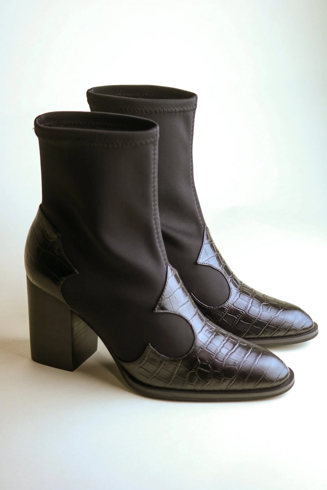 Intentionally Blank SHOES AUNTIE-2 HEELED BOOT BLACK 4 Intentionally Blank SHOES AUNTIE-2 HEELED BOOT BLACK
