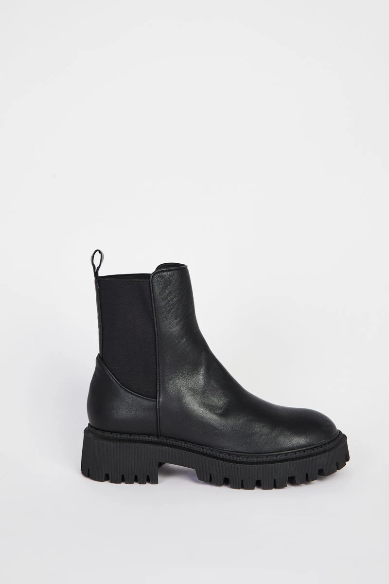 Intentionally Blank GUIDED PULL ON BOOT Black SHOES 8 Intentionally Blank GUIDED PULL ON BOOT Black SHOES