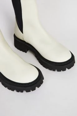 Intentionally Blank SHOES GUIDED PULL ON BOOT White