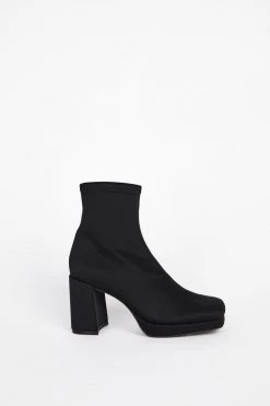 Intentionally Blank SHOES WHO ME 2 HEELED BOOT Black