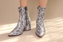 Intentionally Blank SHOES LIMA HEELED BOOT Off White Python