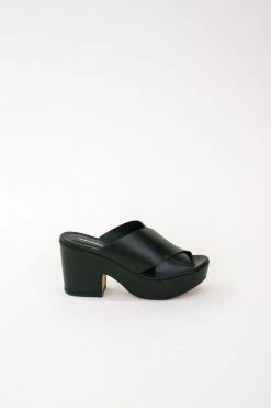 Intentionally Blank DAME HEELED PLATFORM Black
