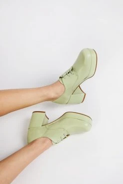 Intentionally Blank ALBANY PLATFORM OXFORD Green Tea SHOES