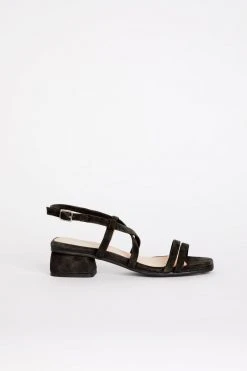Intentionally Blank HILLTOP SANDAL Black