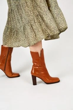 Intentionally Blank PARADE HEELED BOOT Cognac SHOES