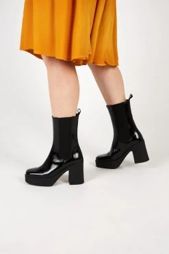 Intentionally Blank BOSSY PLATFORM BOOT Black SHOES
