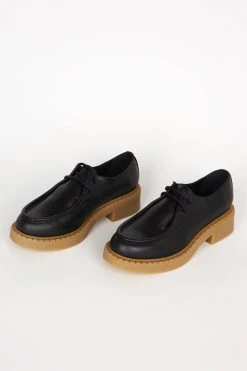 Intentionally Blank ACE OXFORD Black