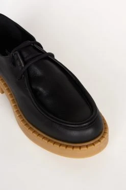 Intentionally Blank ACE OXFORD Black