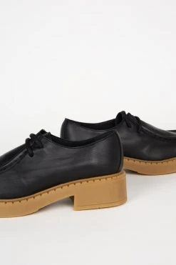 Intentionally Blank ACE OXFORD Black
